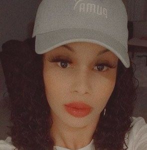 Meet your Posher, Deb